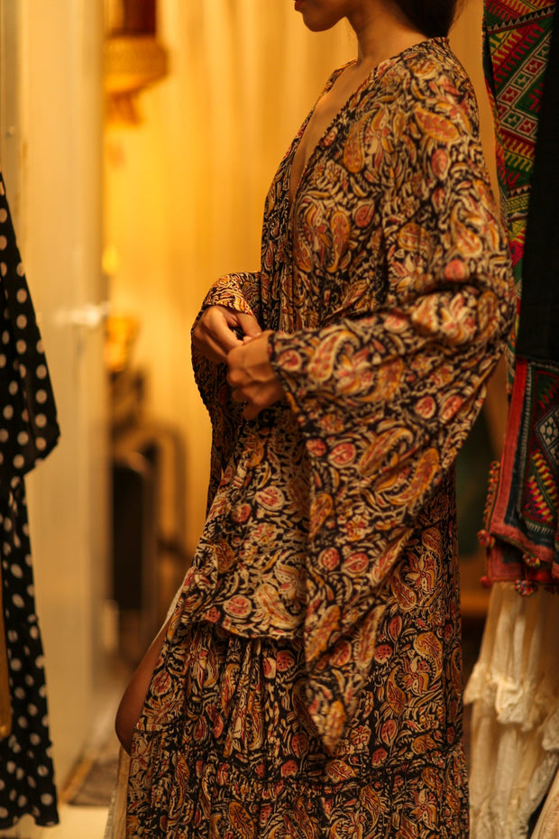 PINA SILK KIMONO CARNIVORE BLACK