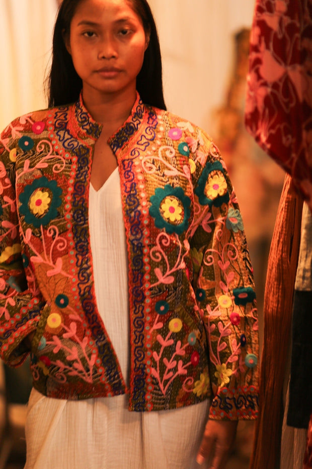 KANTHA EMBROIDERED JACKET INGRID HUGS - MOMO STUDIO BERLIN - Berlin Concept Store - sustainable & ethical fashion