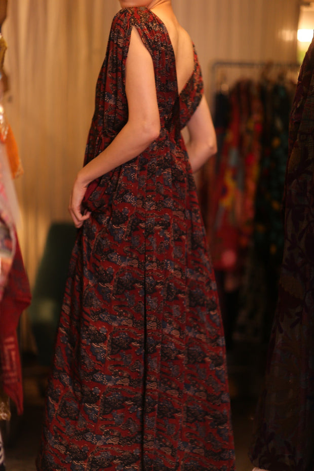 SILK DRESS VICTORIA GRACE - sustainably made MOMO NEW YORK sustainable clothing, bestseller slow fashion