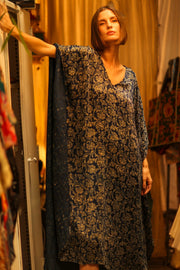 YAYA SILK KAFTAN DARK BLUE - MOMO STUDIO BERLIN - Berlin Concept Store - sustainable & ethical fashion