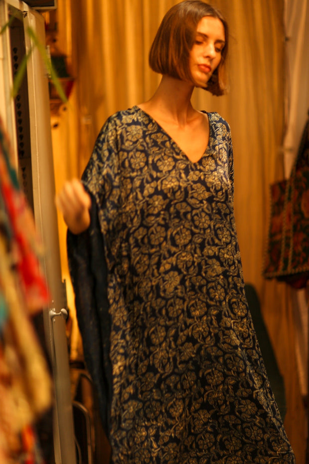 YAYA SILK KAFTAN DARK BLUE - MOMO STUDIO BERLIN - Berlin Concept Store - sustainable & ethical fashion