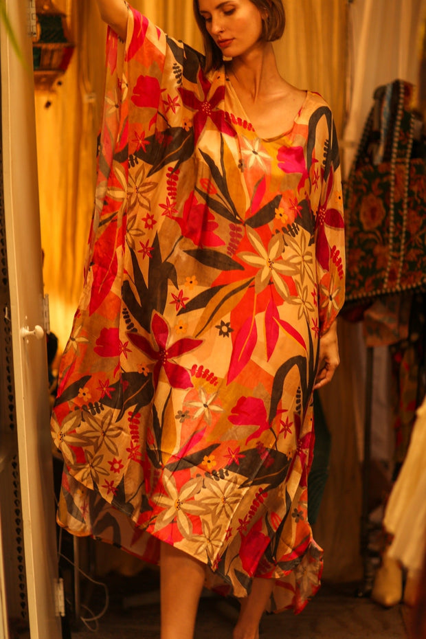 YAYA SILK KAFTAN IN JUNGLE - MOMO STUDIO BERLIN - Berlin Concept Store - sustainable & ethical fashion