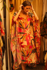 YAYA SILK KAFTAN IN JUNGLE - MOMO STUDIO BERLIN - Berlin Concept Store - sustainable & ethical fashion