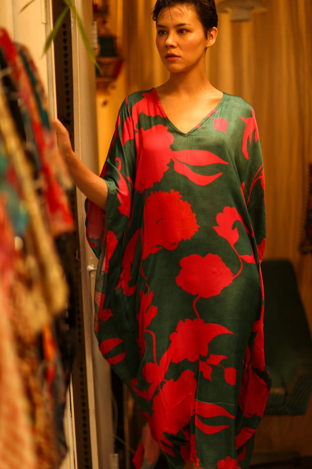 YAYA SILK KAFTAN PINK AND GREEN - MOMO STUDIO BERLIN - Berlin Concept Store - sustainable & ethical fashion