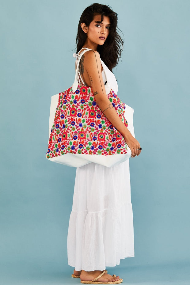 BOHO CHIC EMBROIDERED BAG LARA X FREE PEOPLE - sustainably made MOMO NEW YORK sustainable clothing, free people slow fashion