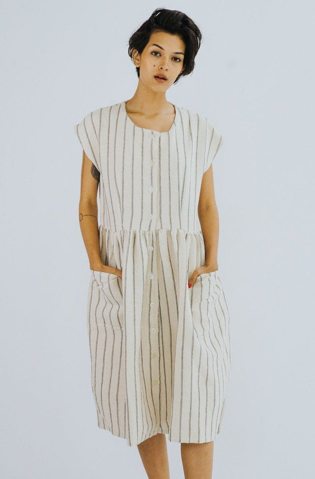 COTTOn LINEN DRESS HEIDI - sustainably made MOMO NEW YORK sustainable clothing, kaftan slow fashion