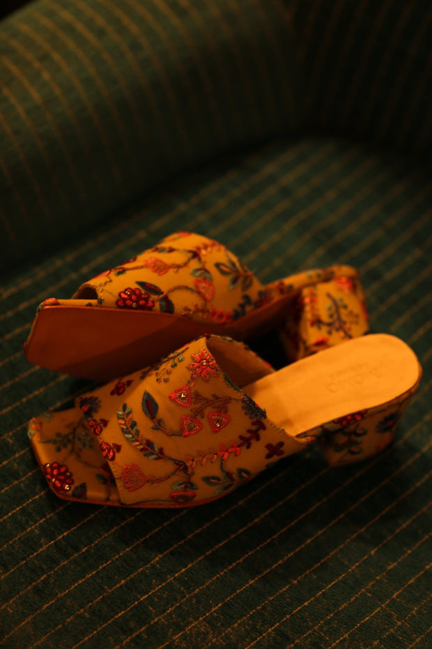 EMBROIDERED SILK MULES THANA - sustainably made MOMO NEW YORK sustainable clothing, mules slow fashion